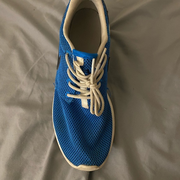 Blue/black roshes - Picture 1 of 2